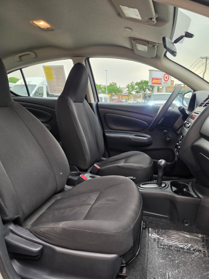 Nissan Versa 4dr Sdn CVT 1.6 S Plus 2016