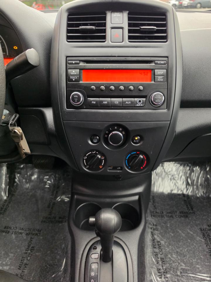 Nissan Versa 4dr Sdn CVT 1.6 S Plus 2016