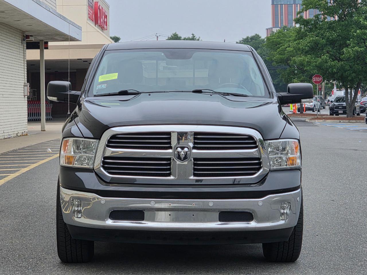 RAM 1500 4WD Crew Cab 140.5" Big Horn 2015