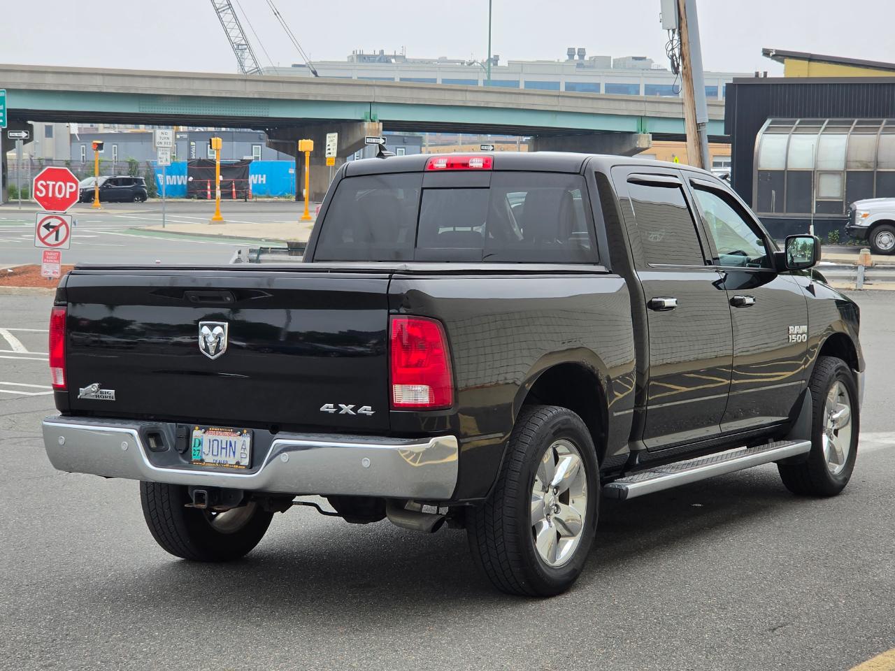 RAM 1500 4WD Crew Cab 140.5" Big Horn 2015