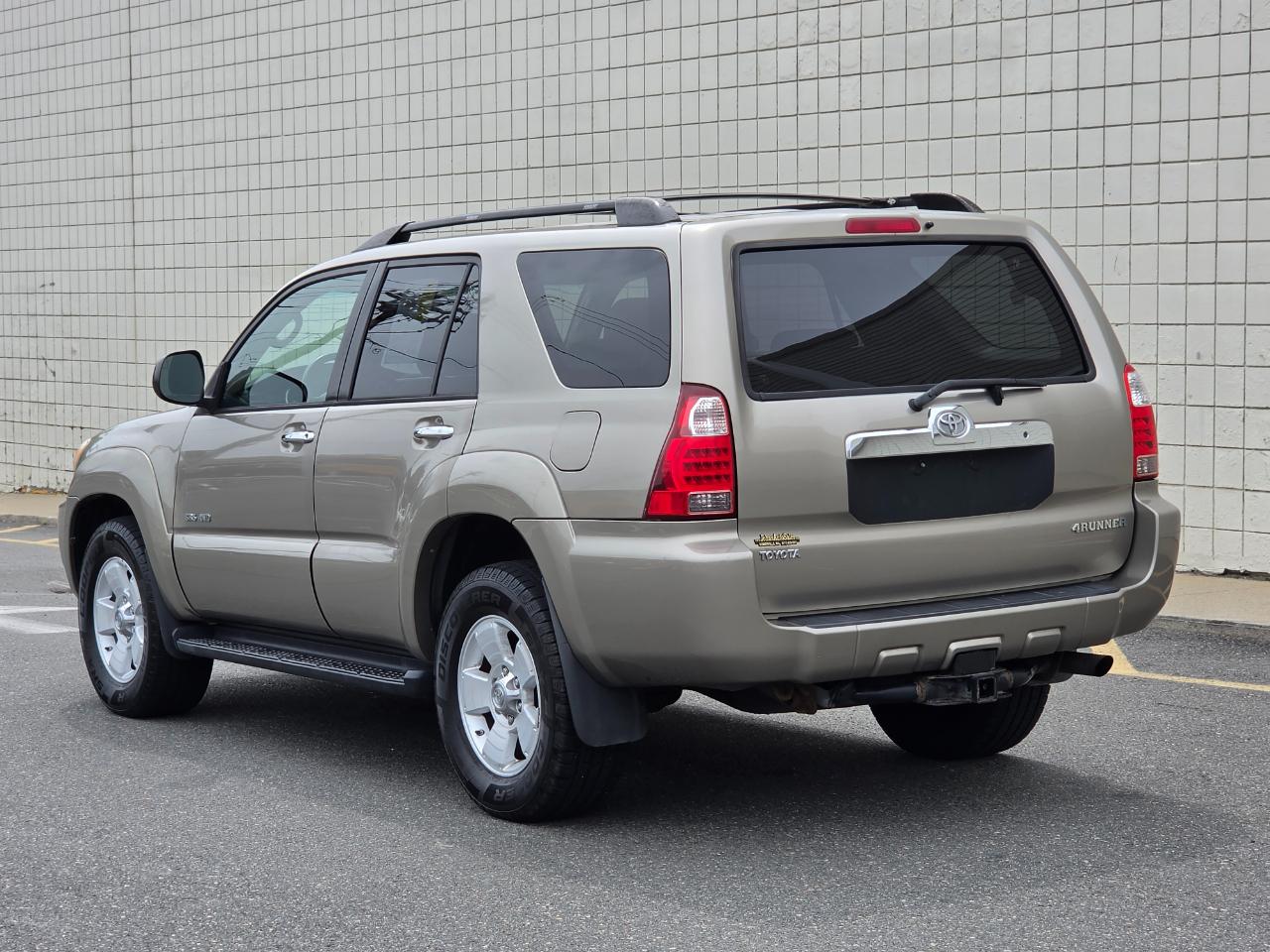 Toyota 4Runner 4dr SR5 V8 Auto 4WD (Natl) 2006