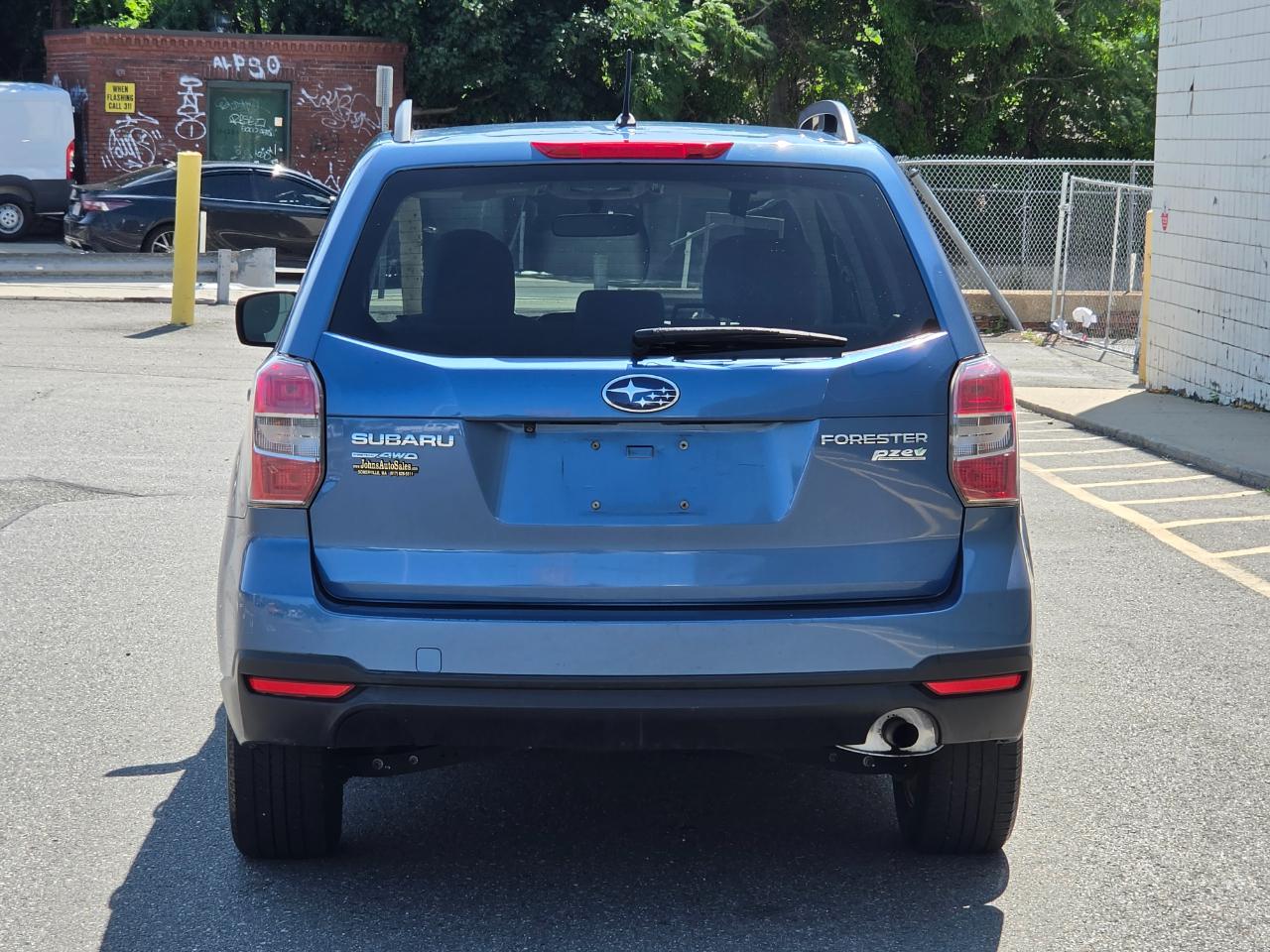 Subaru Forester 4dr CVT 2.5i PZEV 2015