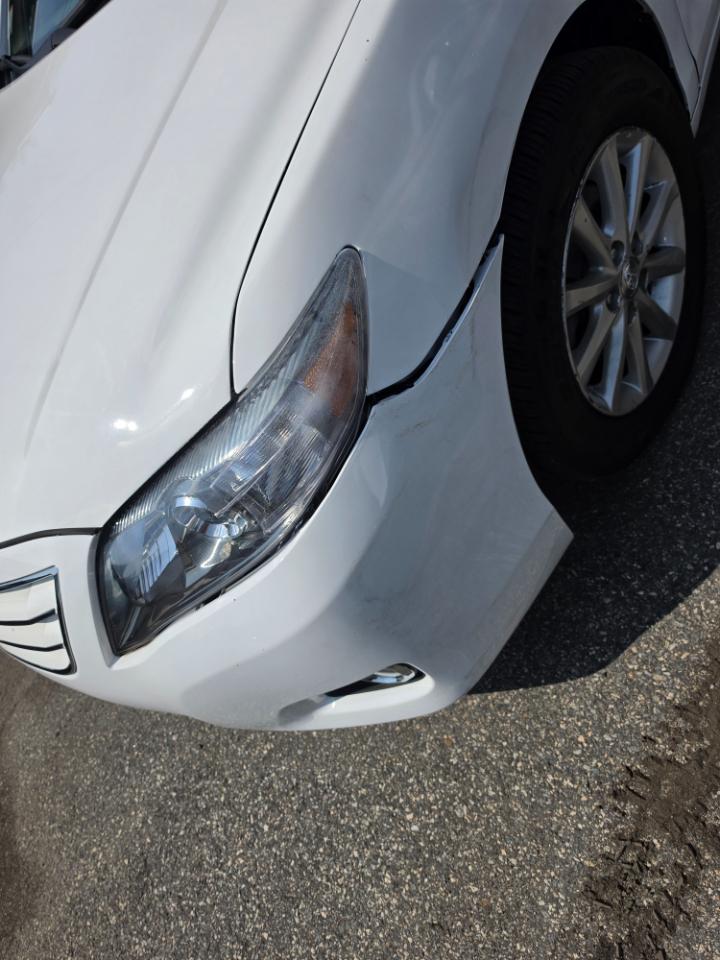Toyota Camry 4dr Sdn V6 Auto XLE (Natl) 2011