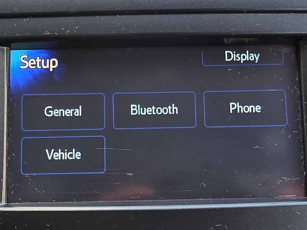 Toyota Prius V 5dr Wgn Three (Natl) 2012