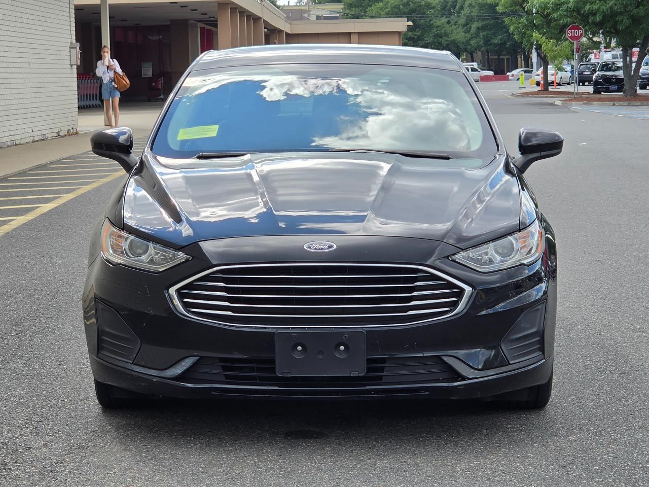 Ford Fusion Hybrid SE FWD 2019