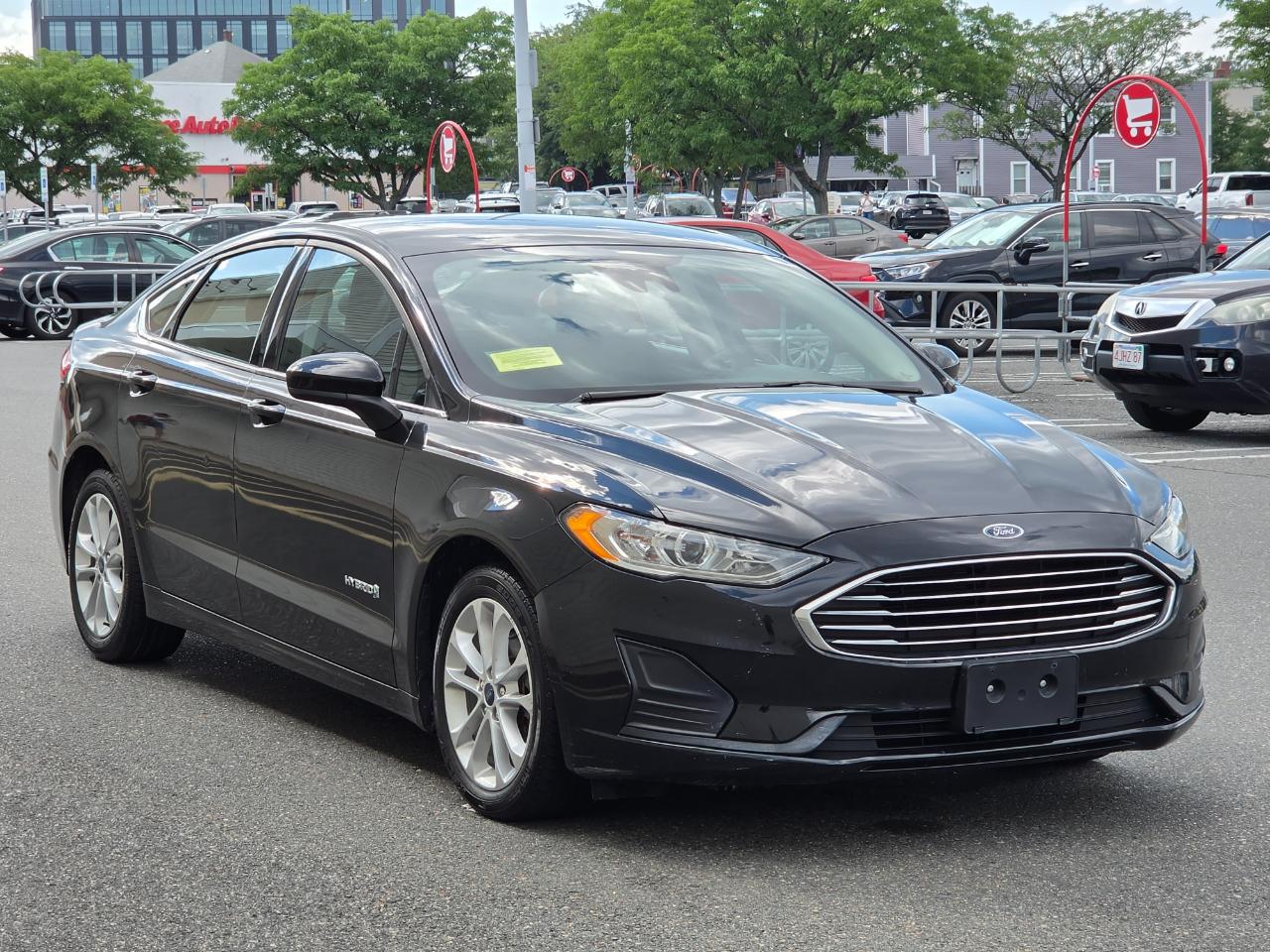 Ford Fusion Hybrid SE FWD 2019
