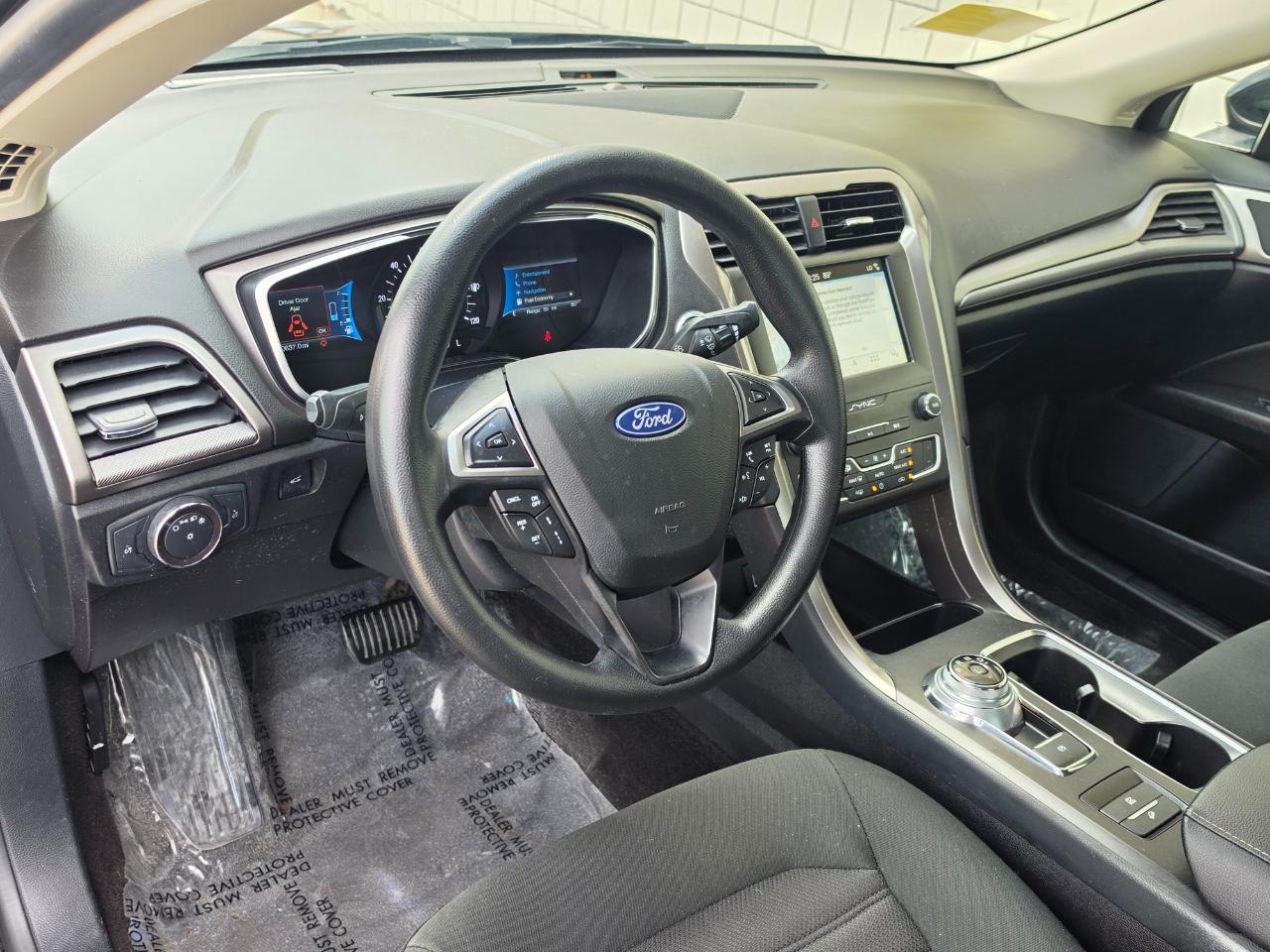 Ford Fusion Hybrid SE FWD 2019