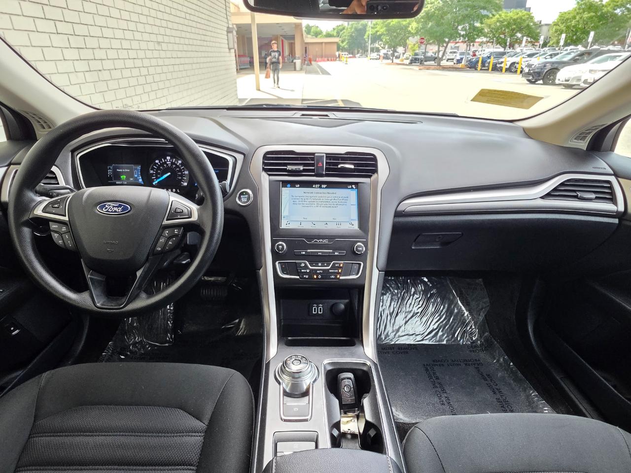 Ford Fusion Hybrid SE FWD 2019