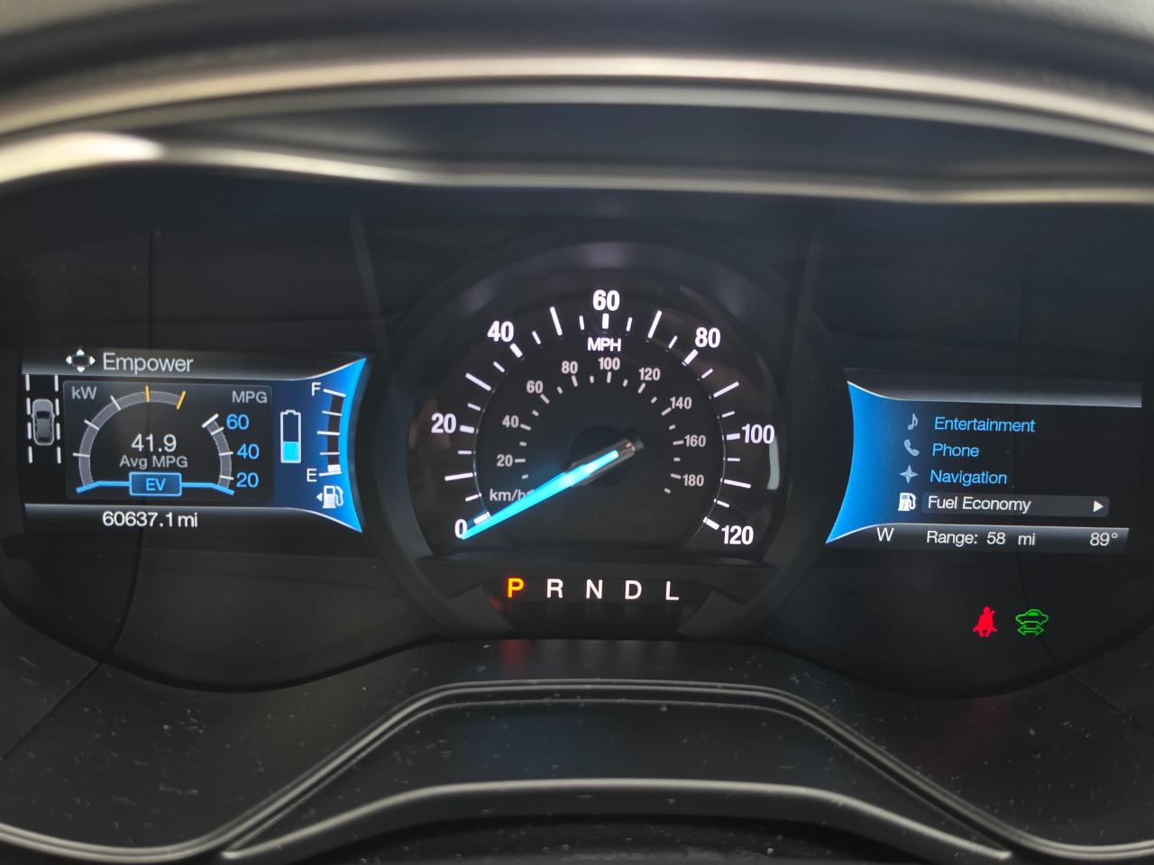 Ford Fusion Hybrid SE FWD 2019