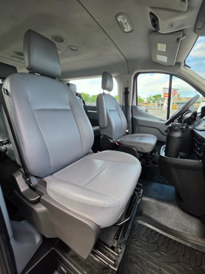 Ford Transit Passenger Wagon T-350 148" Low Roof XLT Swing-Out RH Dr 2018