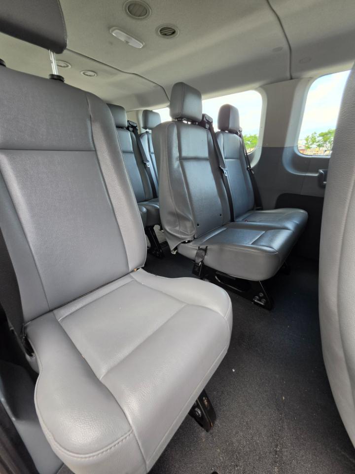 Ford Transit Passenger Wagon T-350 148" Low Roof XLT Swing-Out RH Dr 2018