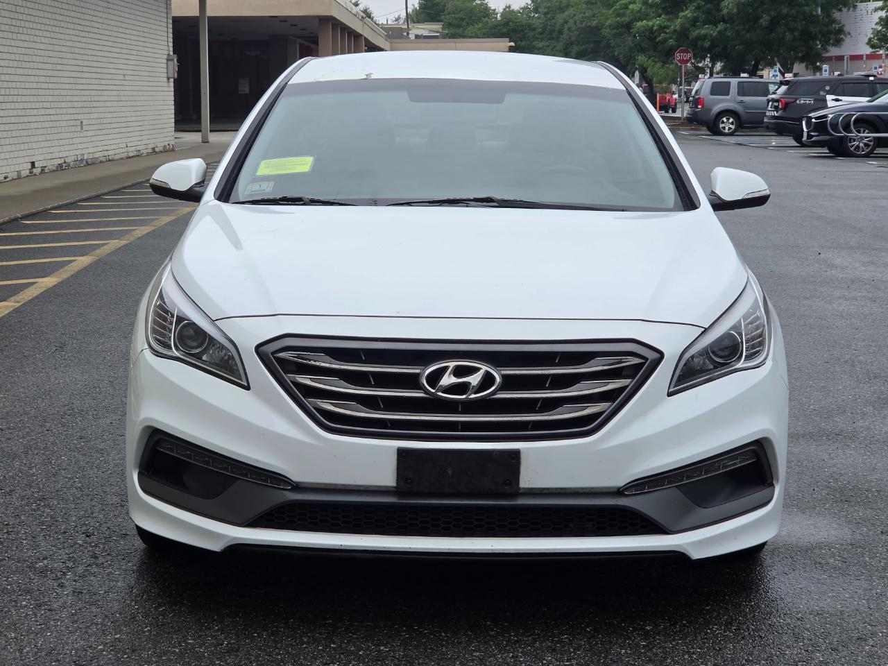 Hyundai Sonata 4dr Sdn 2.4L Sport PZEV 2016