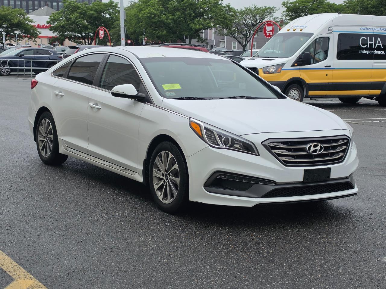 Hyundai Sonata 4dr Sdn 2.4L Sport PZEV 2016