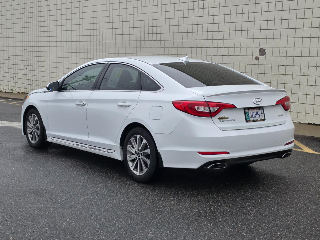 Hyundai Sonata 4dr Sdn 2.4L Sport PZEV 2016