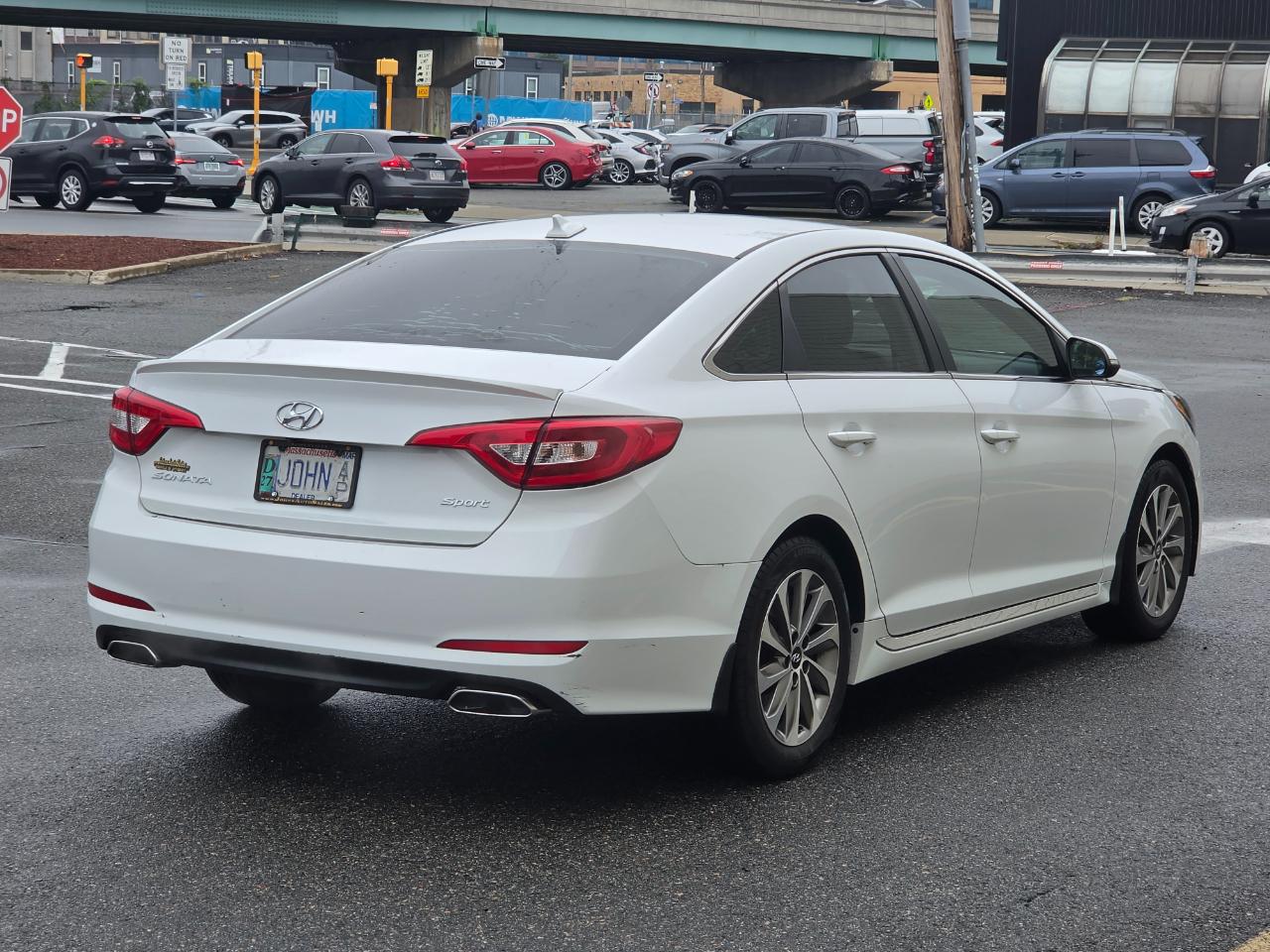 Hyundai Sonata 4dr Sdn 2.4L Sport PZEV 2016