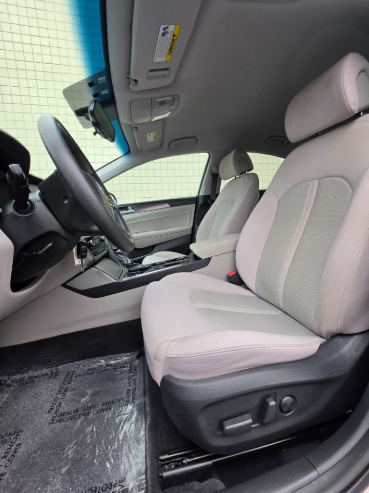 Hyundai Sonata 4dr Sdn 2.4L Sport PZEV 2016