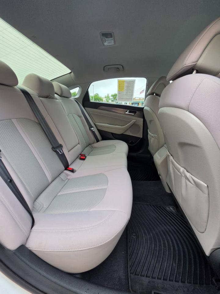 Hyundai Sonata 4dr Sdn 2.4L Sport PZEV 2016