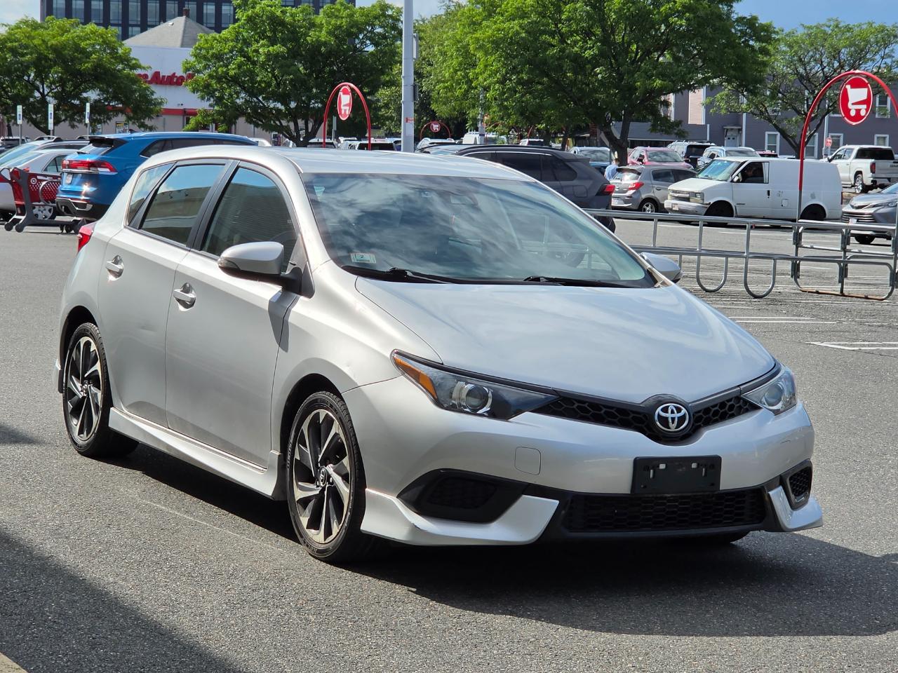 Toyota Corolla iM Manual (Natl) 2018