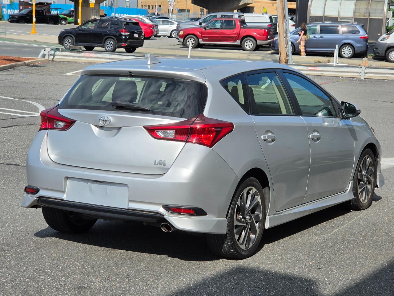 Toyota Corolla iM Manual (Natl) 2018
