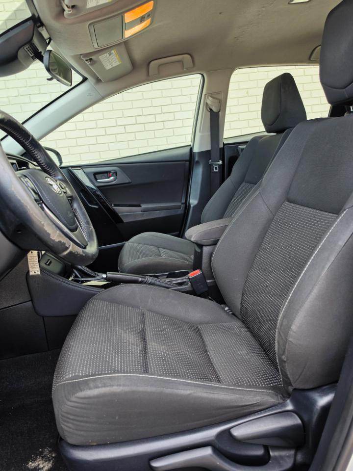 Toyota Corolla iM Manual (Natl) 2018