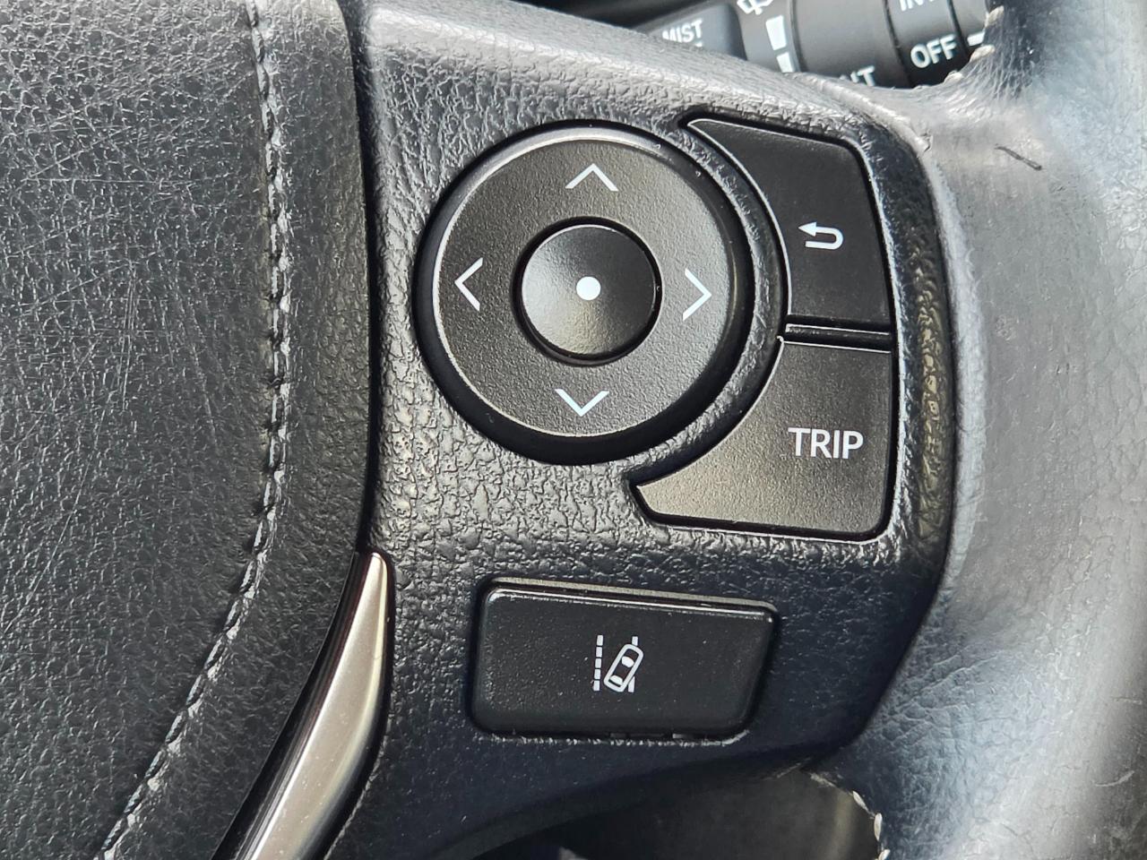 Toyota Corolla iM Manual (Natl) 2018