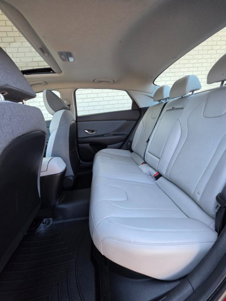 Hyundai Elantra Hybrid Limited DCT 2022