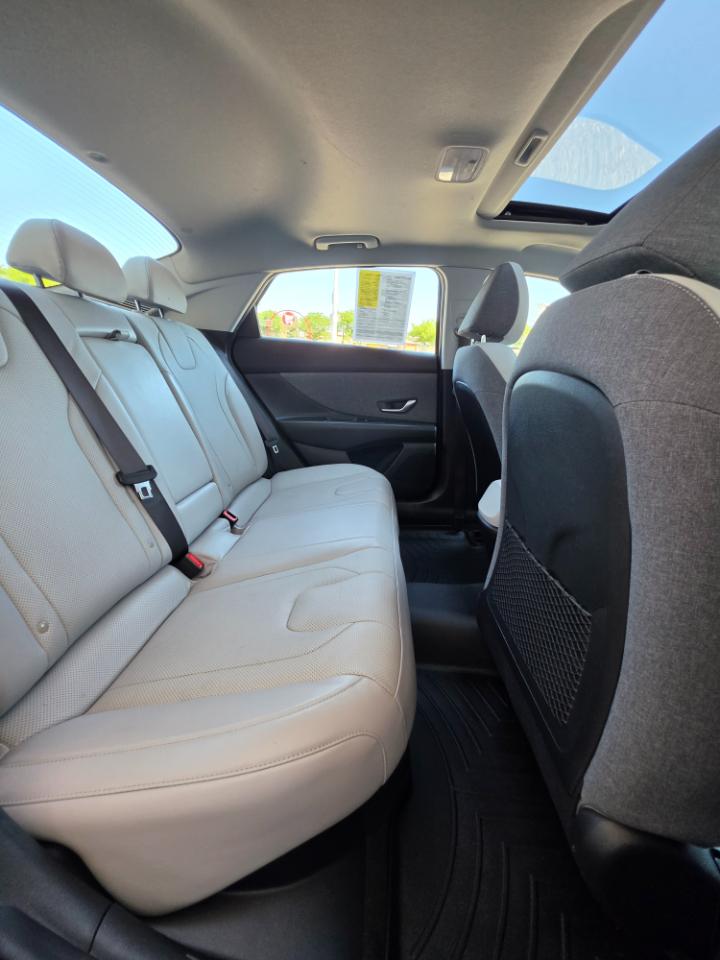 Hyundai Elantra Hybrid Limited DCT 2022