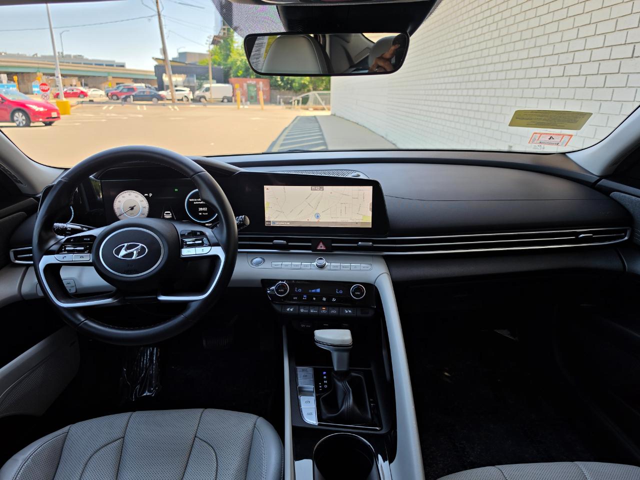 Hyundai Elantra Hybrid Limited DCT 2022