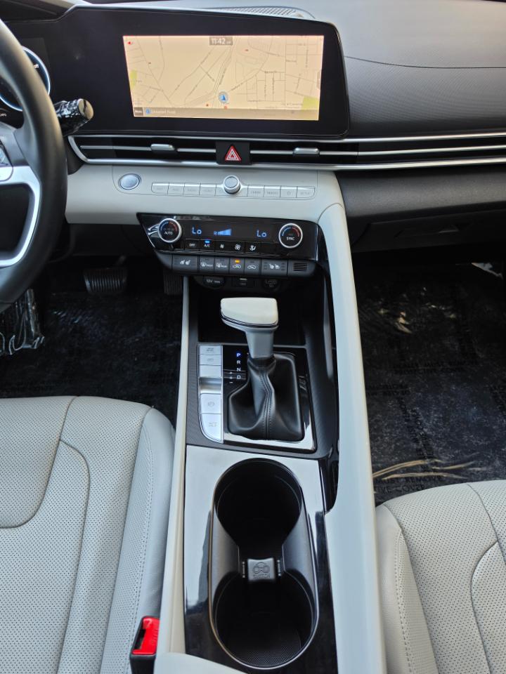Hyundai Elantra Hybrid Limited DCT 2022