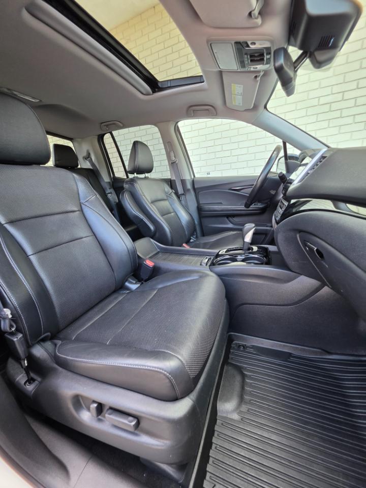 Honda Ridgeline RTL-E 4x4 Crew Cab 5.3' Bed 2017
