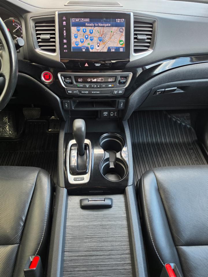 Honda Ridgeline RTL-E 4x4 Crew Cab 5.3' Bed 2017