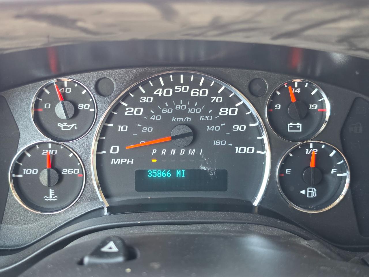 Chevrolet Express Passenger RWD 2500 135" LS 2013