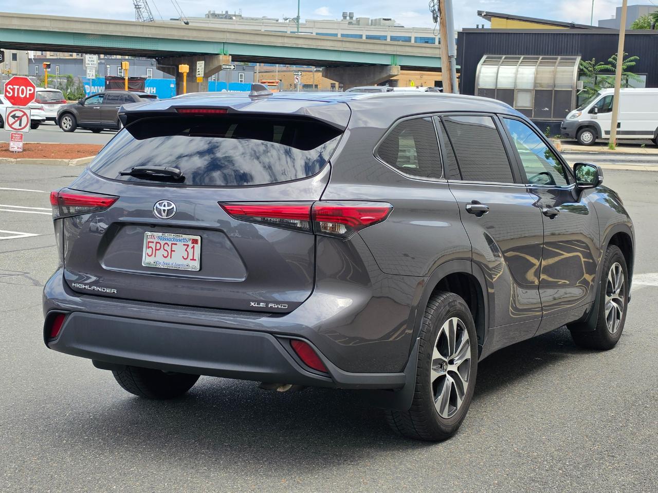 Toyota Highlander Platinum AWD (Natl) 2023