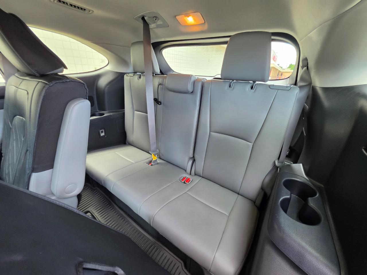 Toyota Highlander Platinum AWD (Natl) 2023