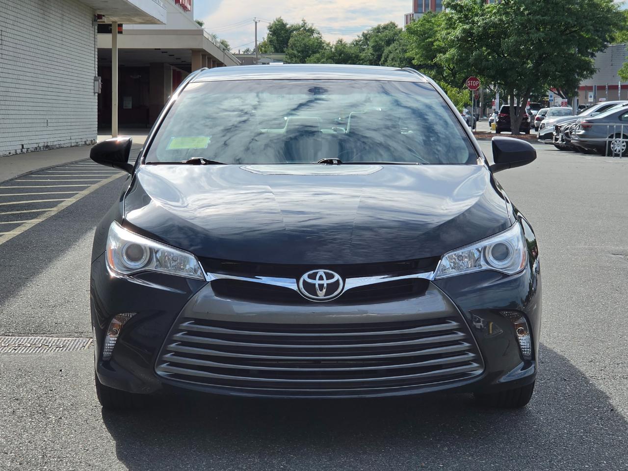 Toyota Camry XLE Auto (Natl) 2017
