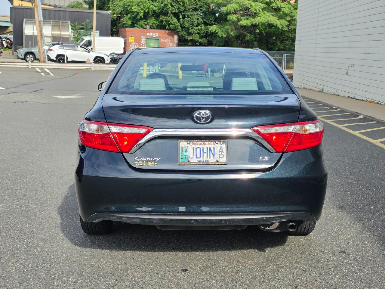 Toyota Camry XLE Auto (Natl) 2017
