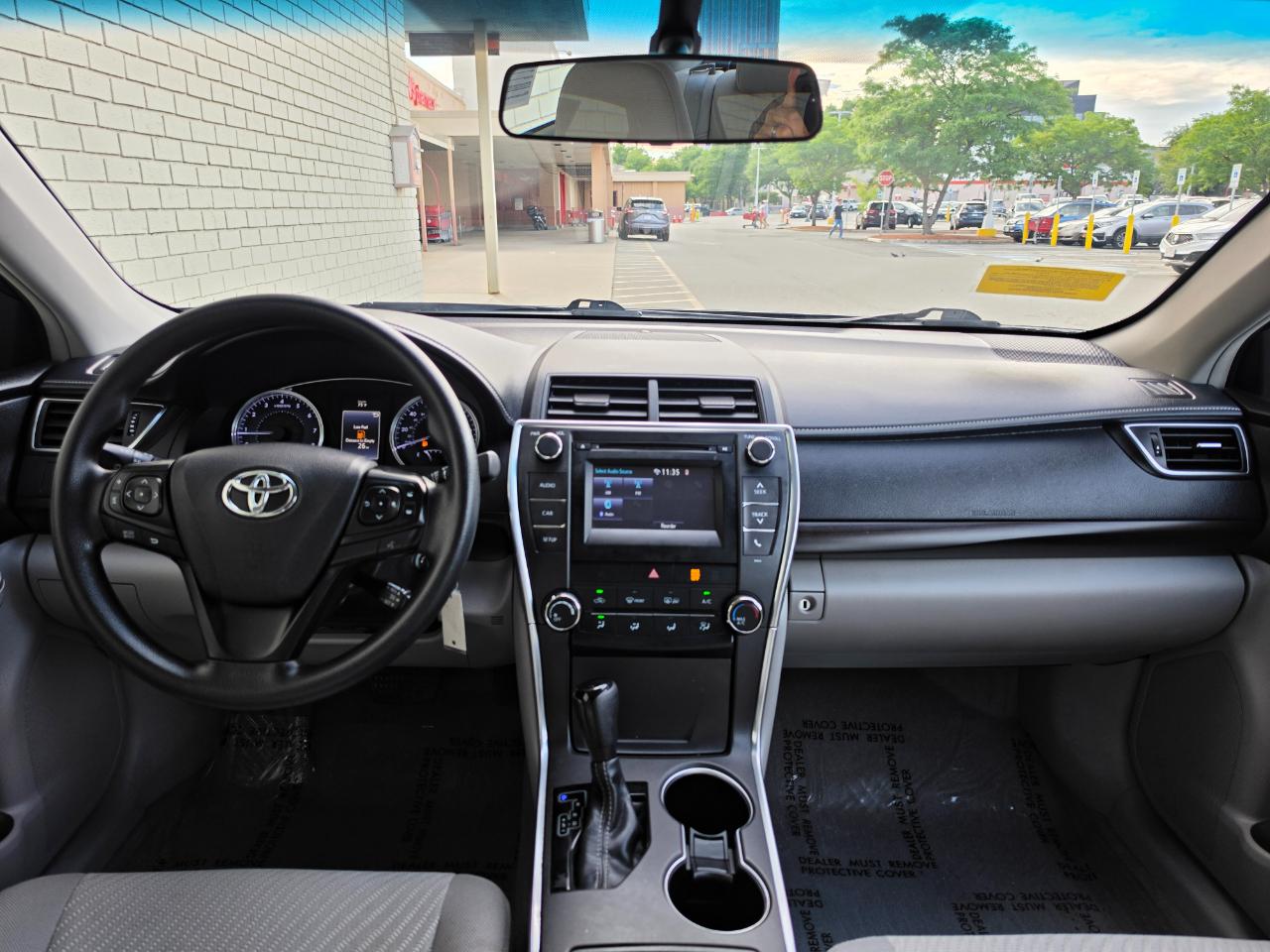Toyota Camry XLE Auto (Natl) 2017