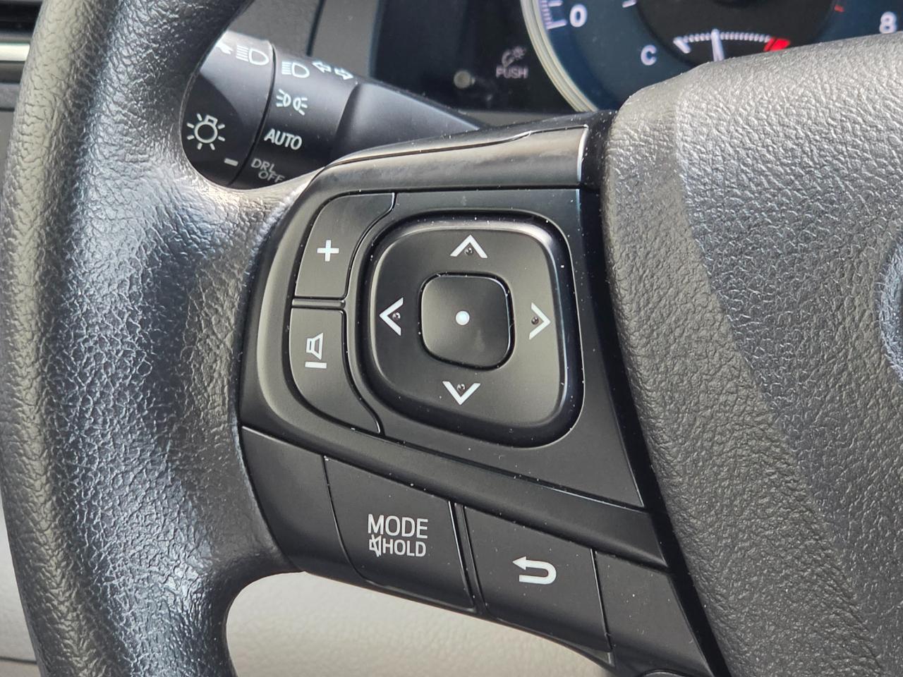 Toyota Camry XLE Auto (Natl) 2017