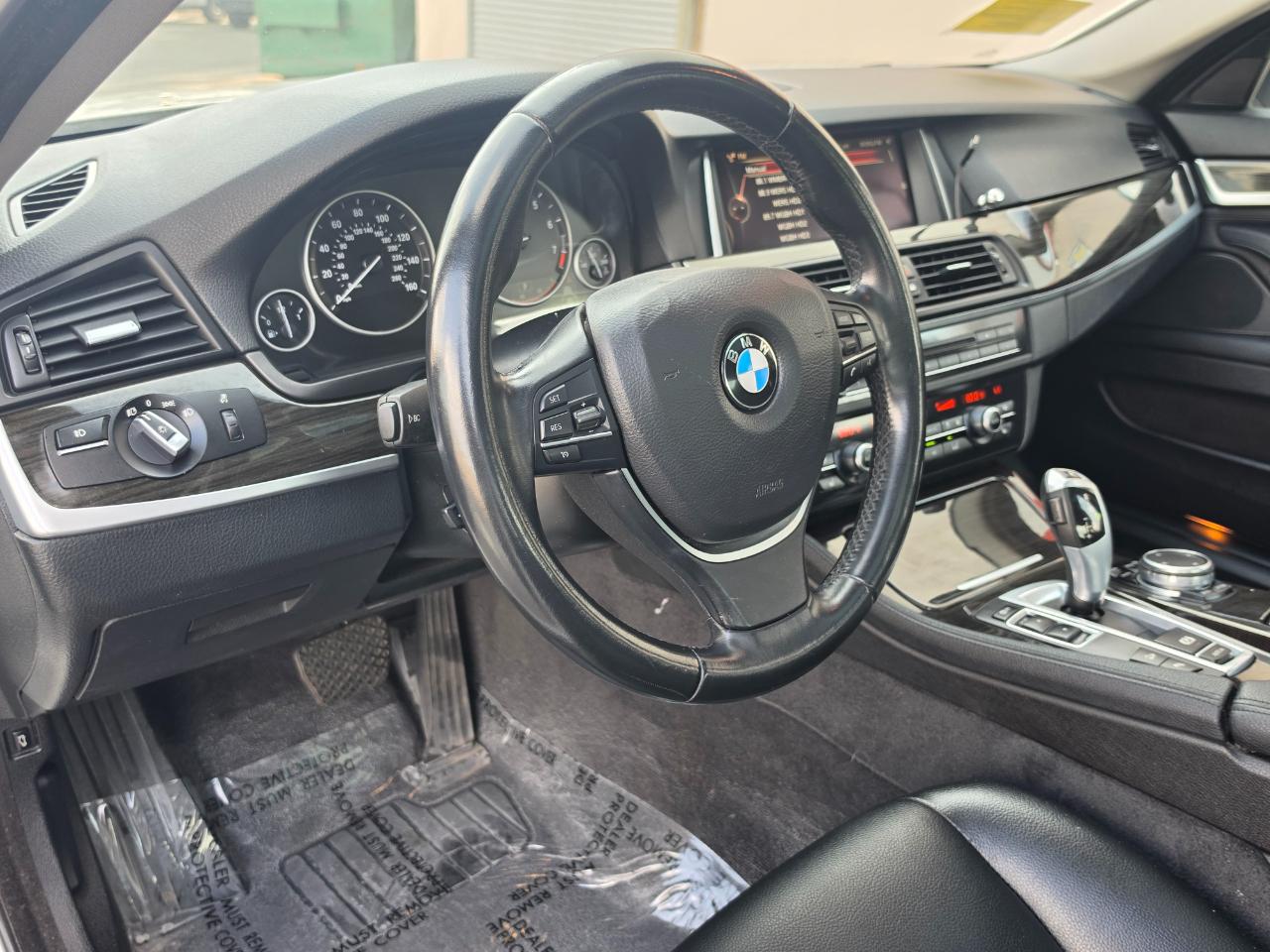 BMW 5 Series 4dr Sdn 528i xDrive AWD 2015