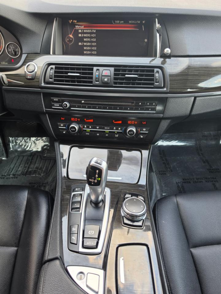 BMW 5 Series 4dr Sdn 528i xDrive AWD 2015