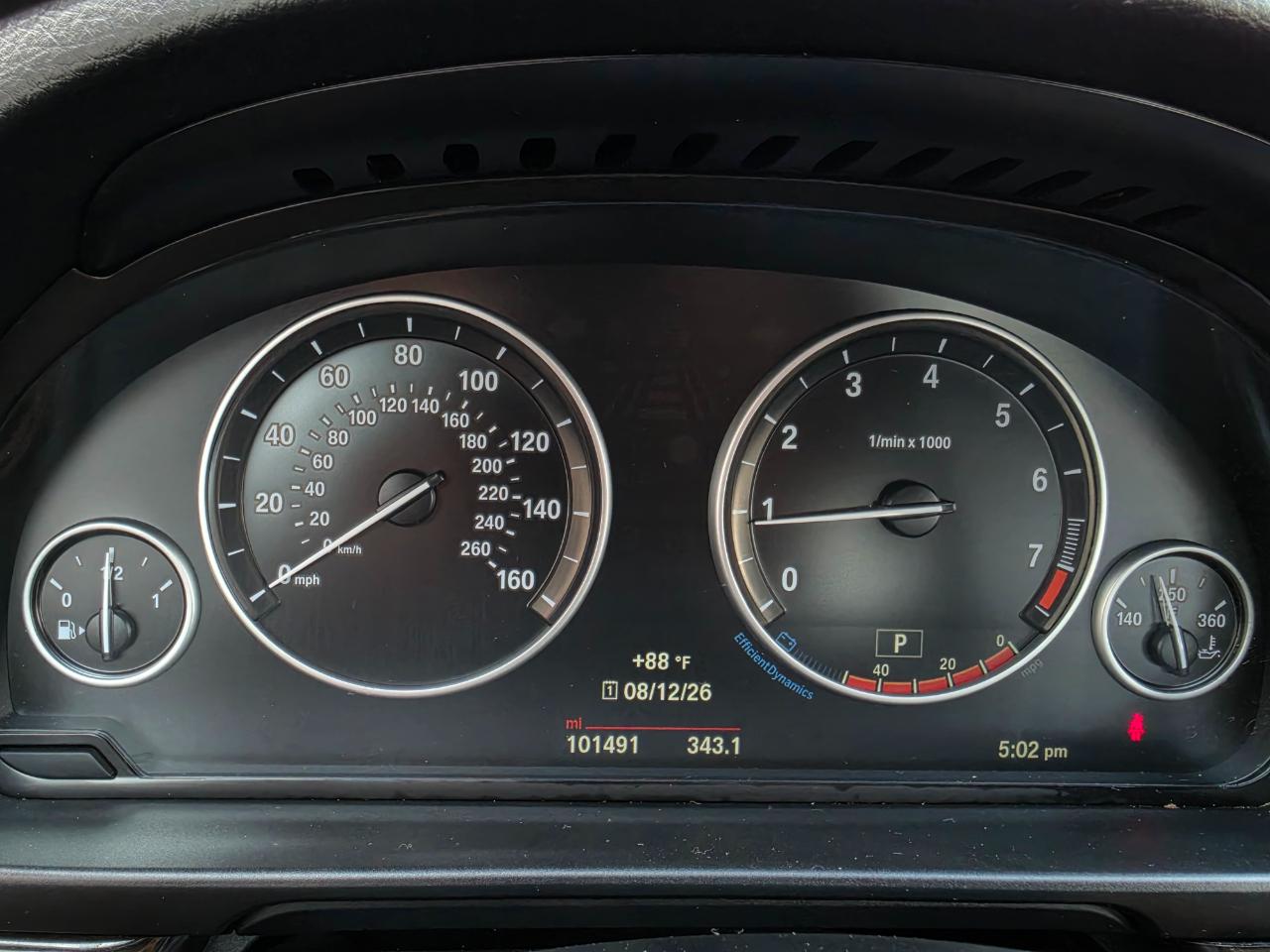 BMW 5 Series 4dr Sdn 528i xDrive AWD 2015