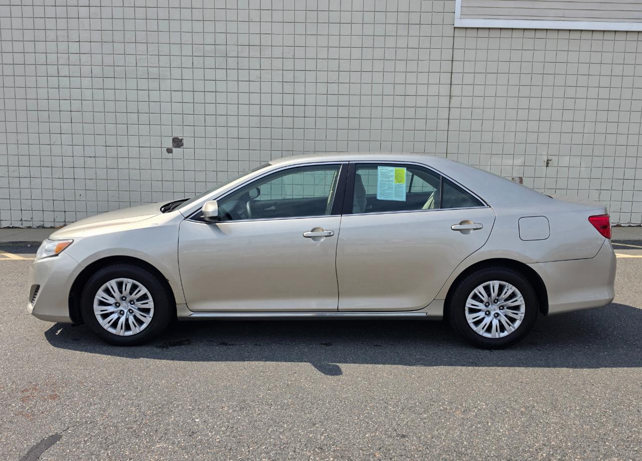 Toyota Camry 2014.5 4dr Sdn I4 Auto SE Sport (Natl) 2014