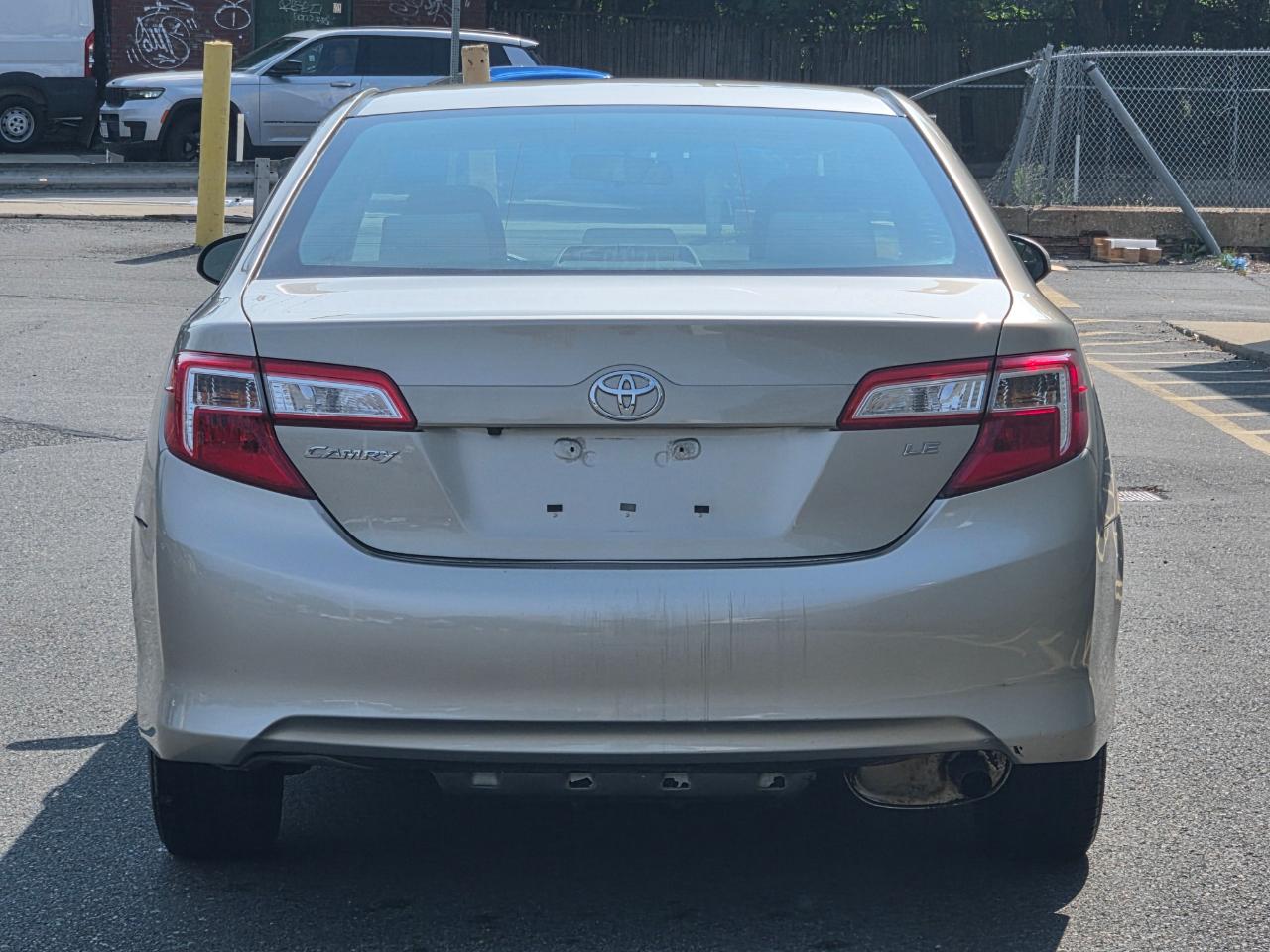 Toyota Camry 2014.5 4dr Sdn I4 Auto SE Sport (Natl) 2014