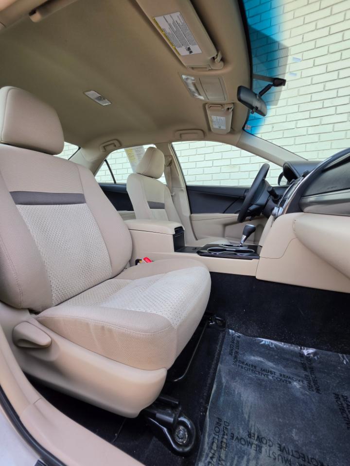 Toyota Camry 2014.5 4dr Sdn I4 Auto SE Sport (Natl) 2014