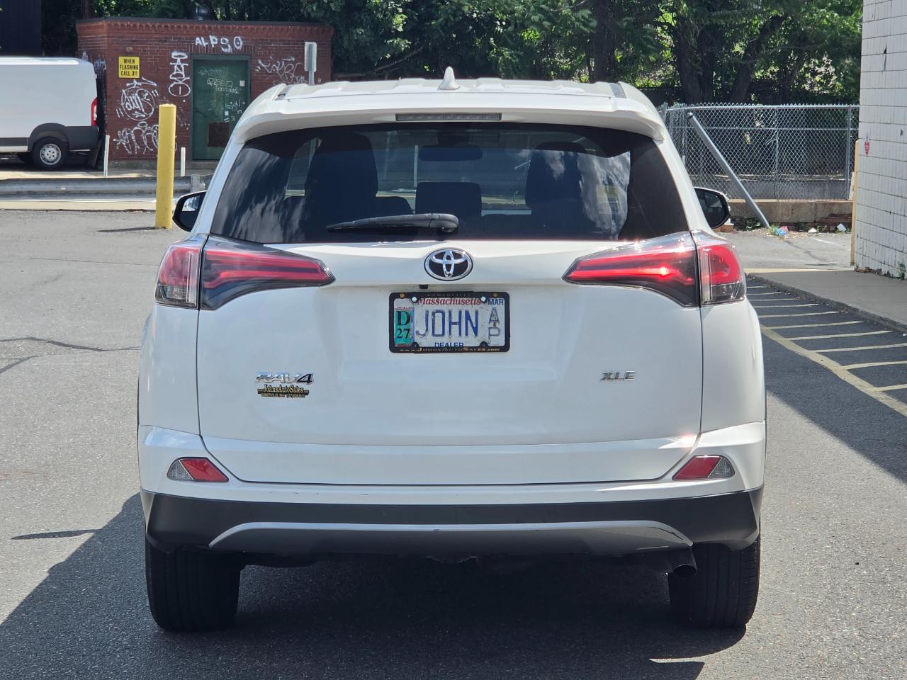 Toyota RAV4 Adventure FWD (Natl) 2018