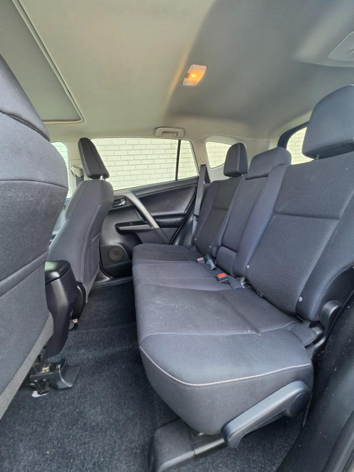 Toyota RAV4 Adventure FWD (Natl) 2018