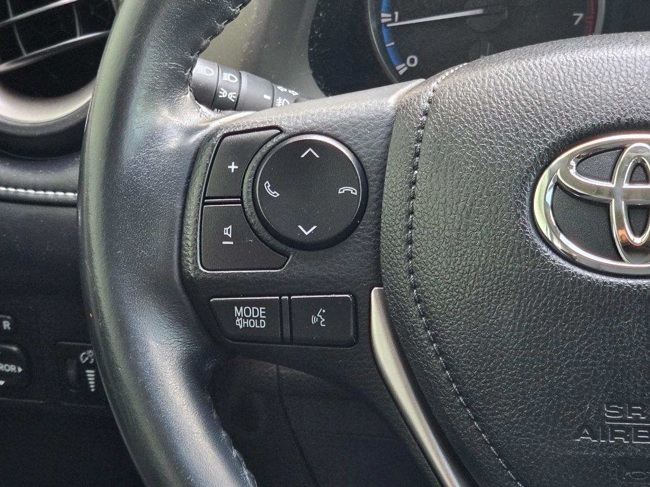 Toyota RAV4 Adventure FWD (Natl) 2018