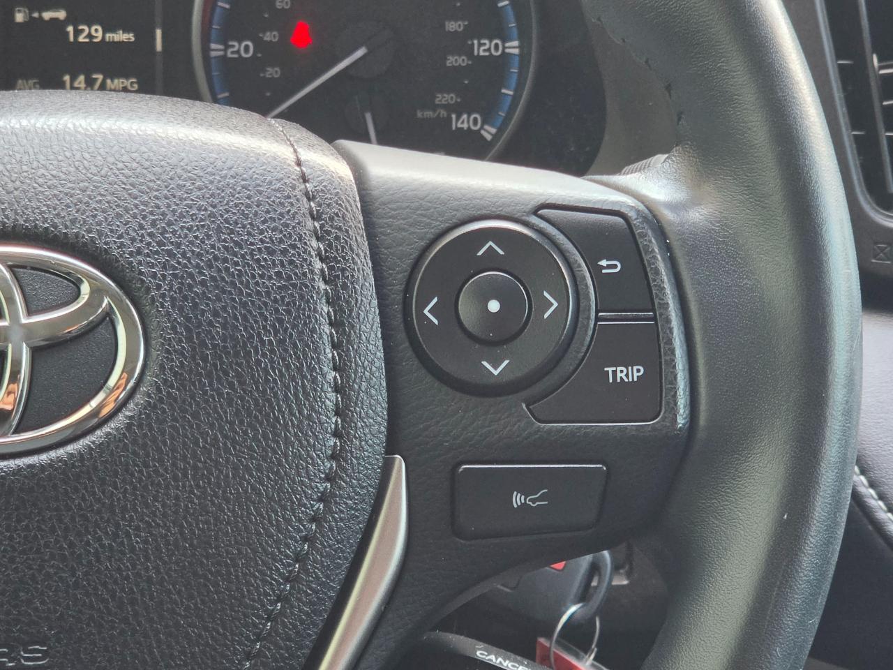 Toyota RAV4 Adventure FWD (Natl) 2018