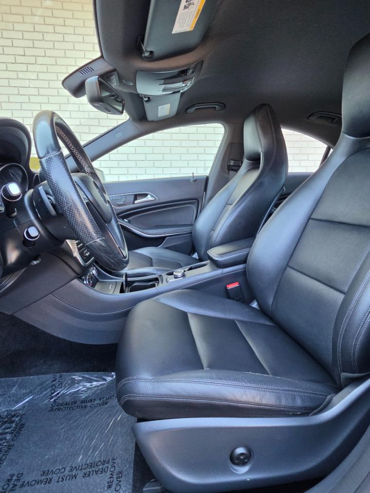 Mercedes-Benz CLA-Class 4dr Sdn CLA 250 4MATIC 2014