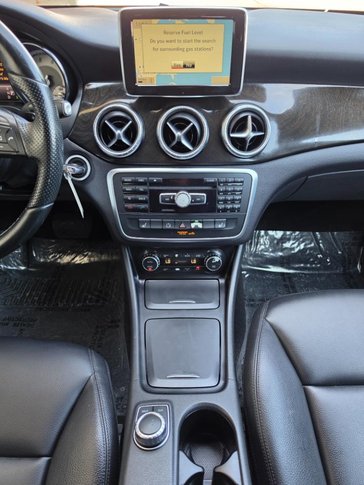 Mercedes-Benz CLA-Class 4dr Sdn CLA 250 4MATIC 2014